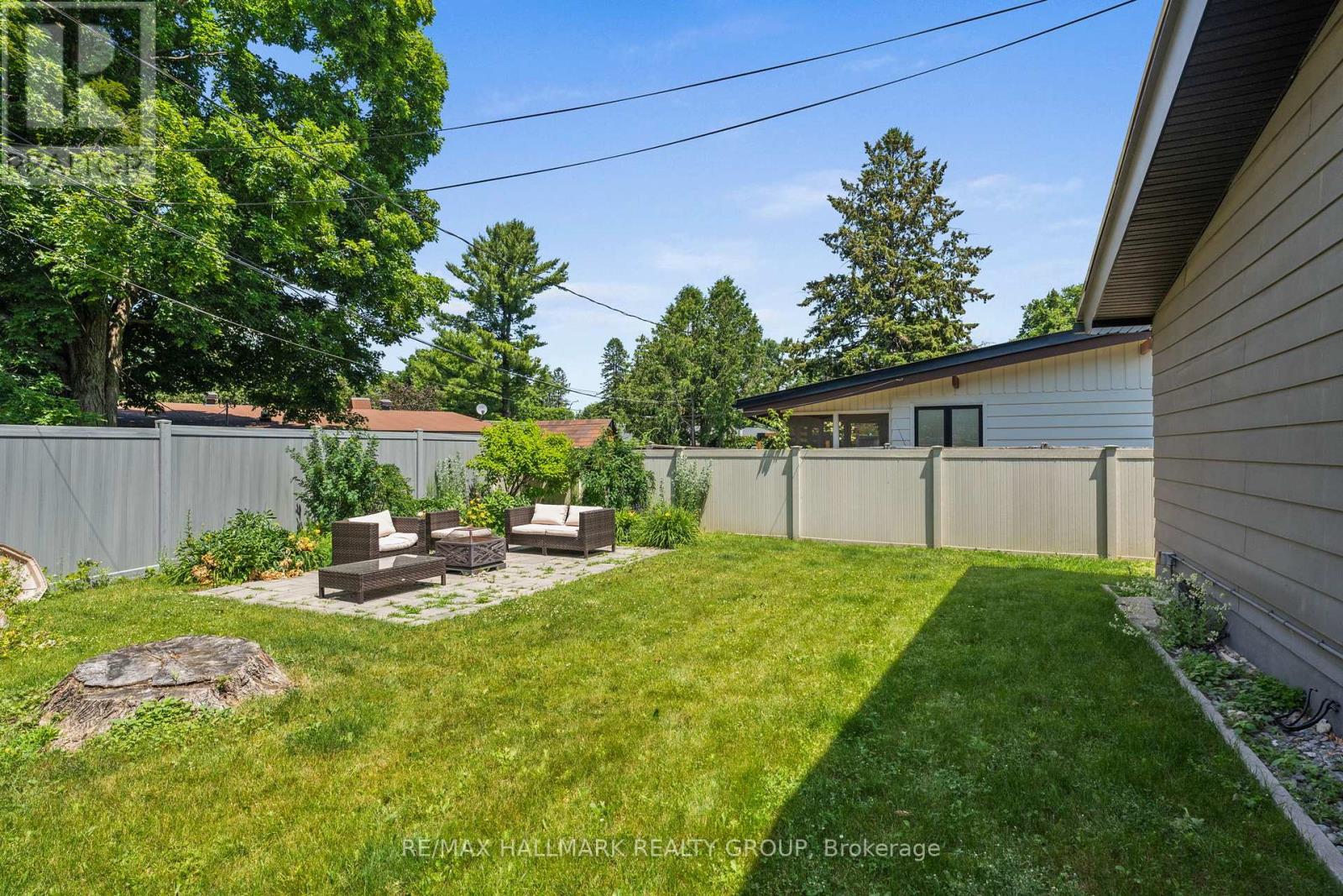 Photo 40 of 377 Summit Avenue, Ottawa ON
