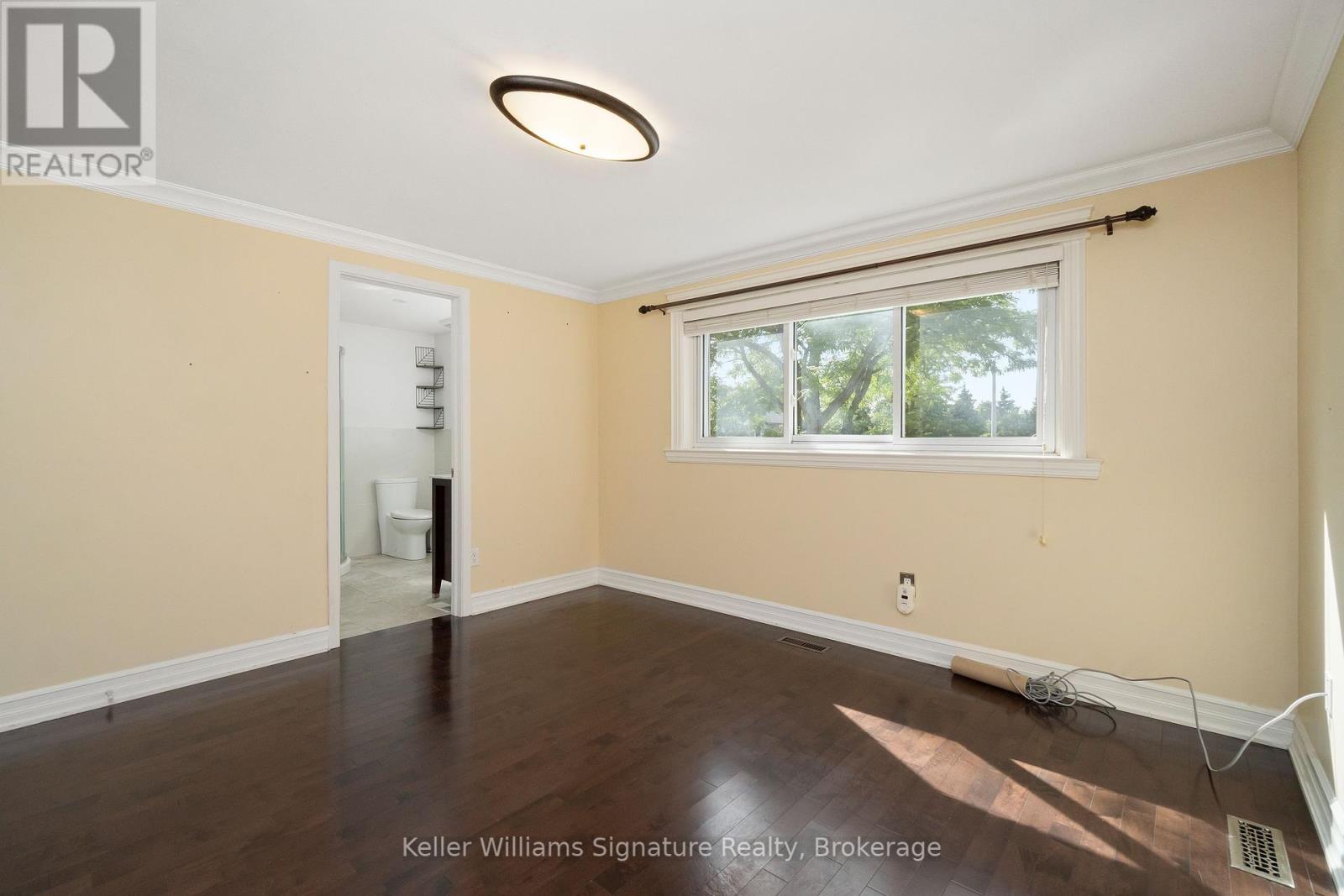 Photo 25 of 713 Mullin Way, Burlington ON