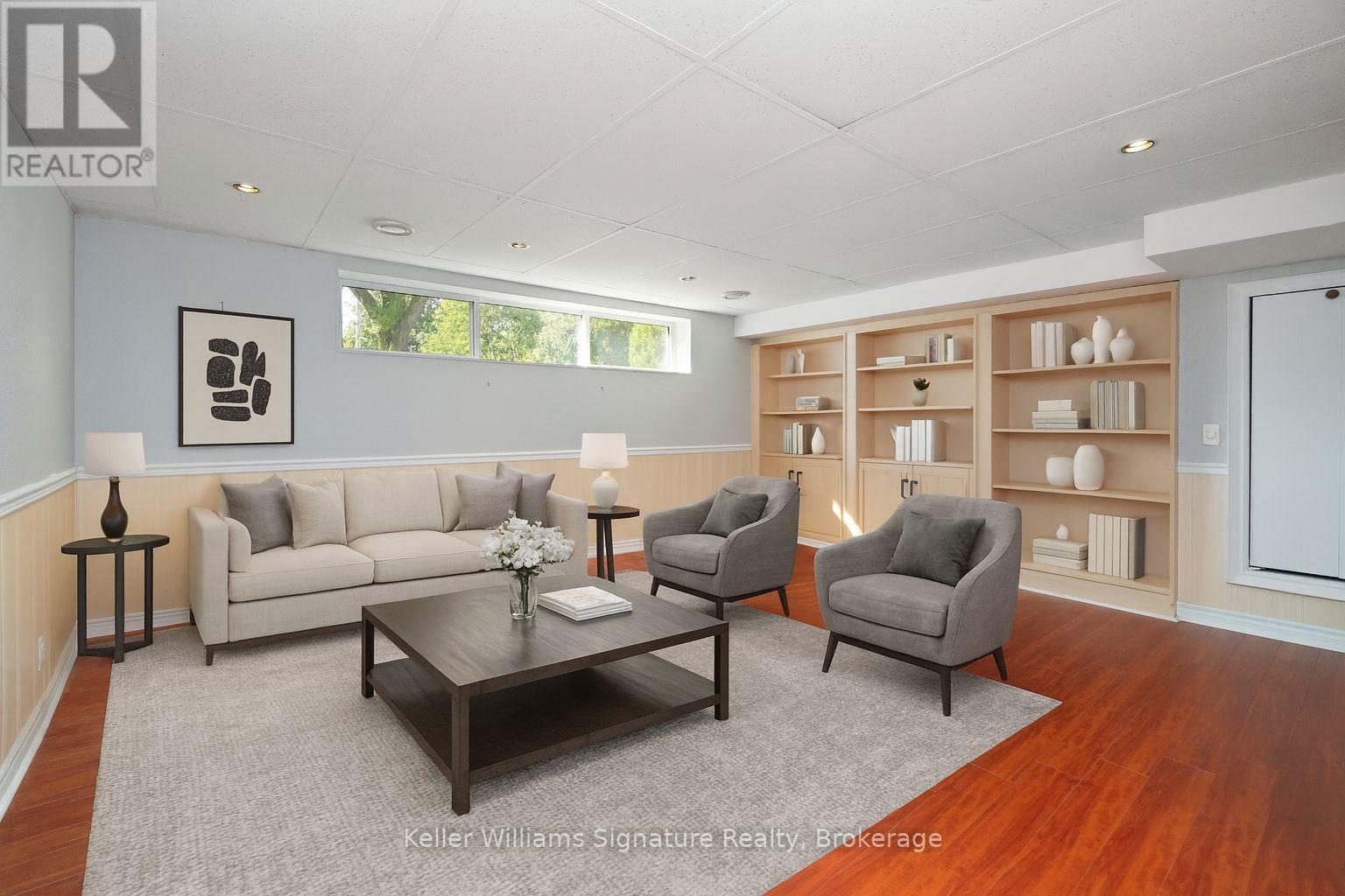 Photo 35 of 713 Mullin Way, Burlington ON