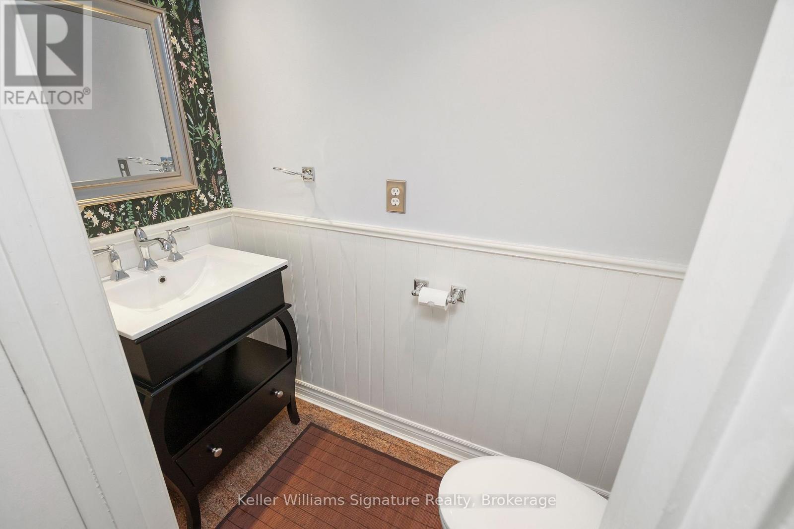 Photo 37 of 713 Mullin Way, Burlington ON