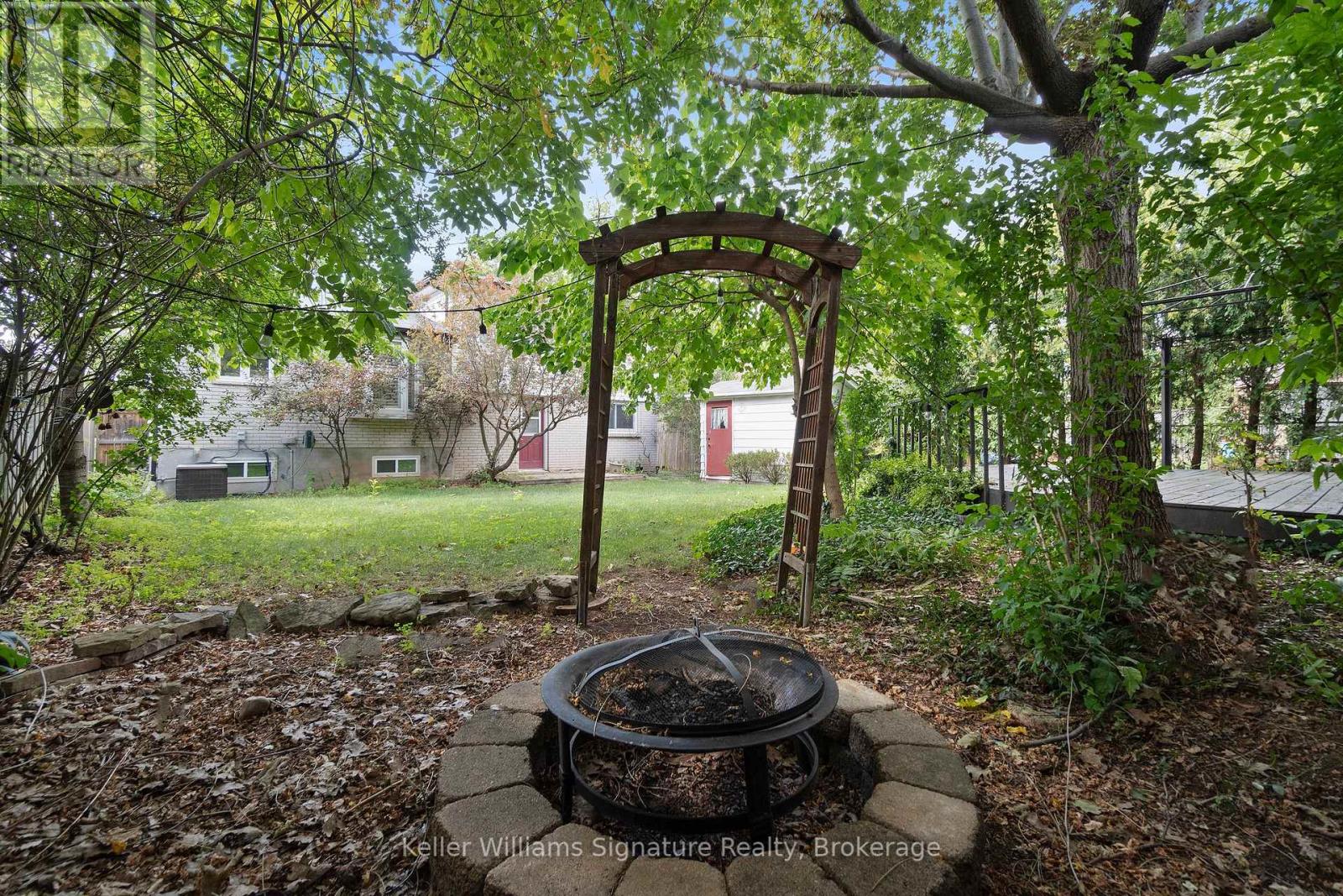 Photo 47 of 713 Mullin Way, Burlington ON