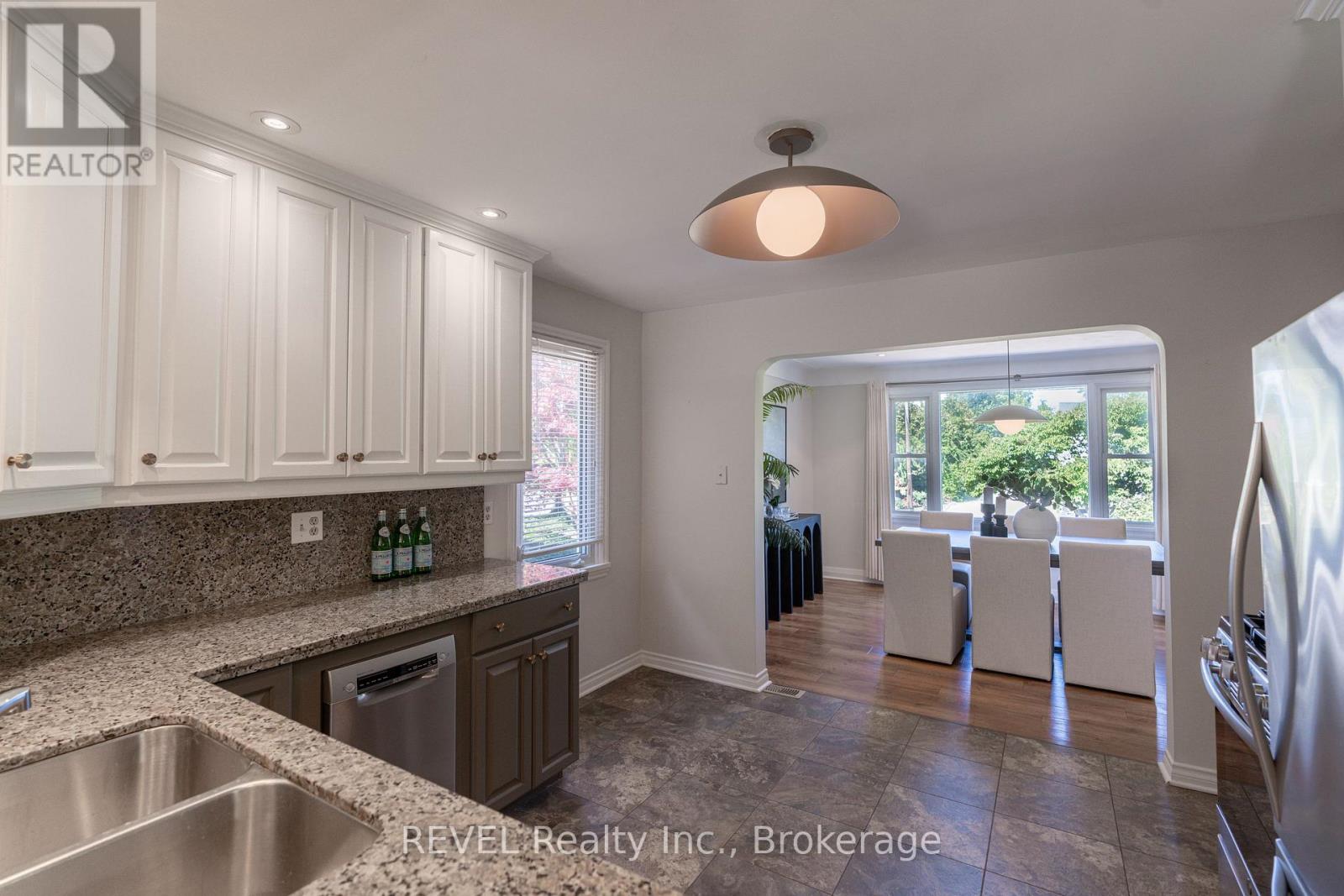 Photo 12 of 522 Mississagua Street, Niagaraonthelake ON