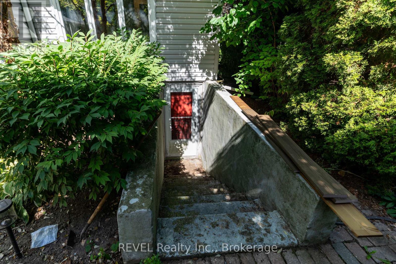 Photo 49 of 522 Mississagua Street, Niagaraonthelake ON