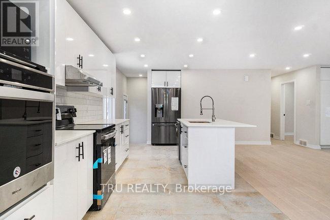 Photo 11 of 39 Sunnycrest Drive, Ottawa ON