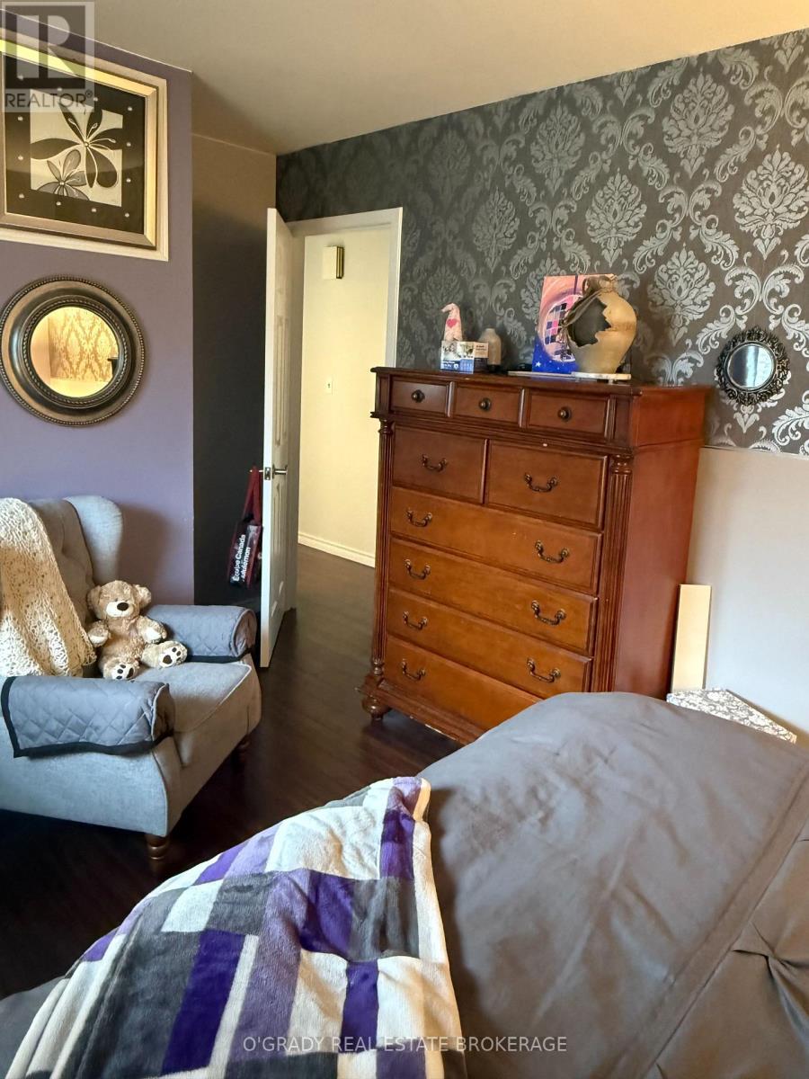 Photo 19 of 47 Meighen Crescent, Brockville ON