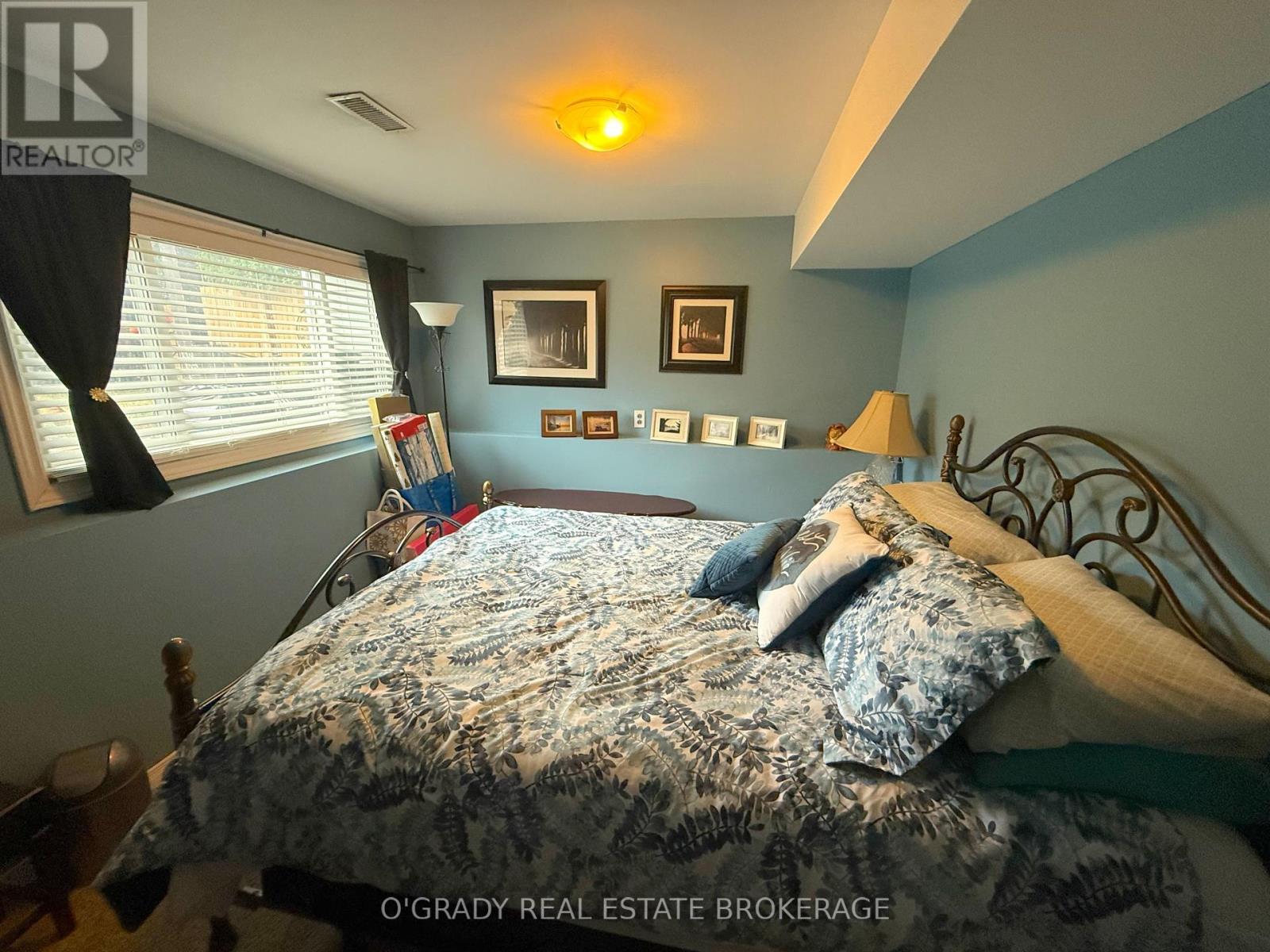 Photo 26 of 47 Meighen Crescent, Brockville ON