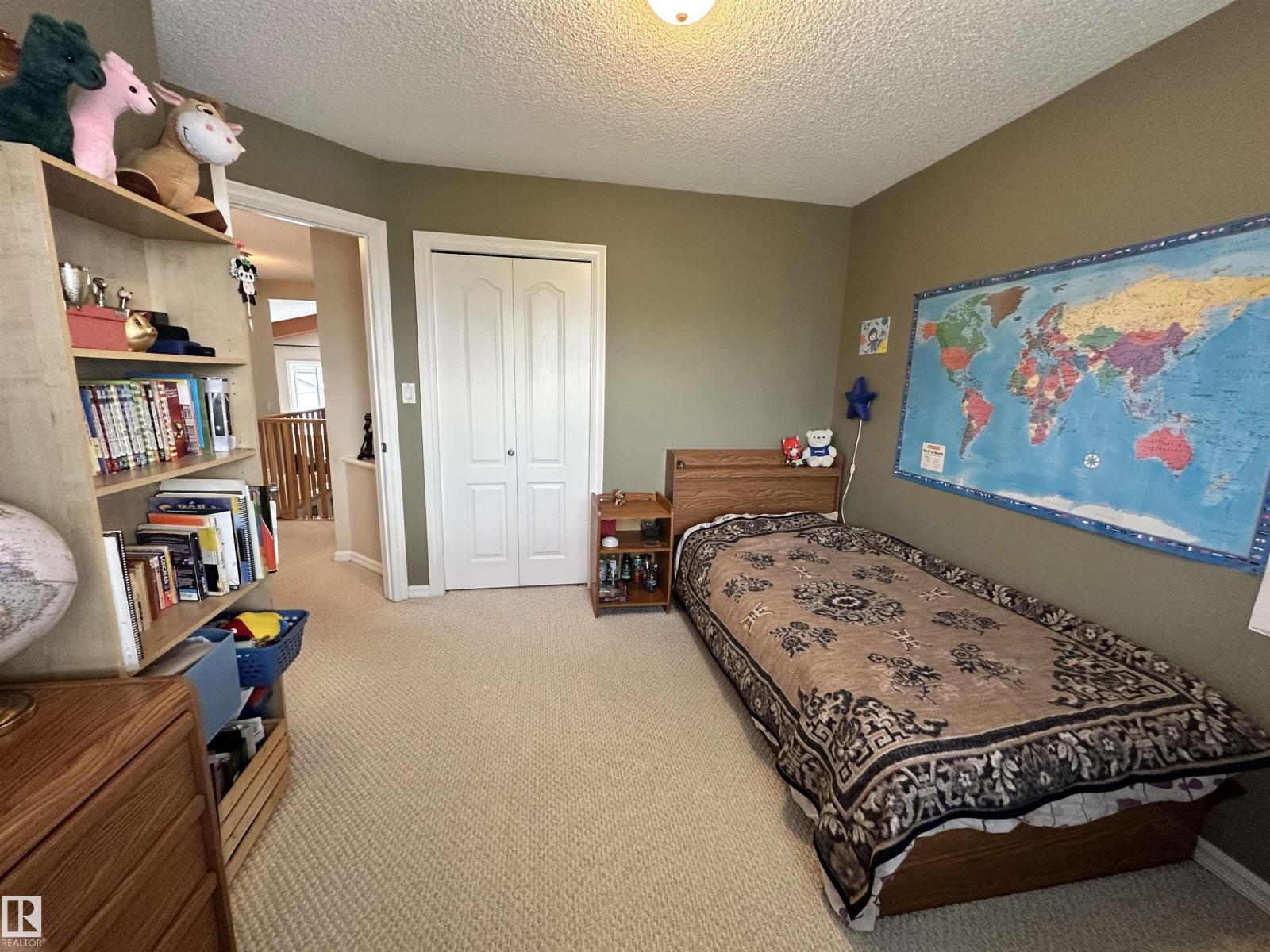 Photo 16 of 4619 151 Av Nw, Edmonton AB