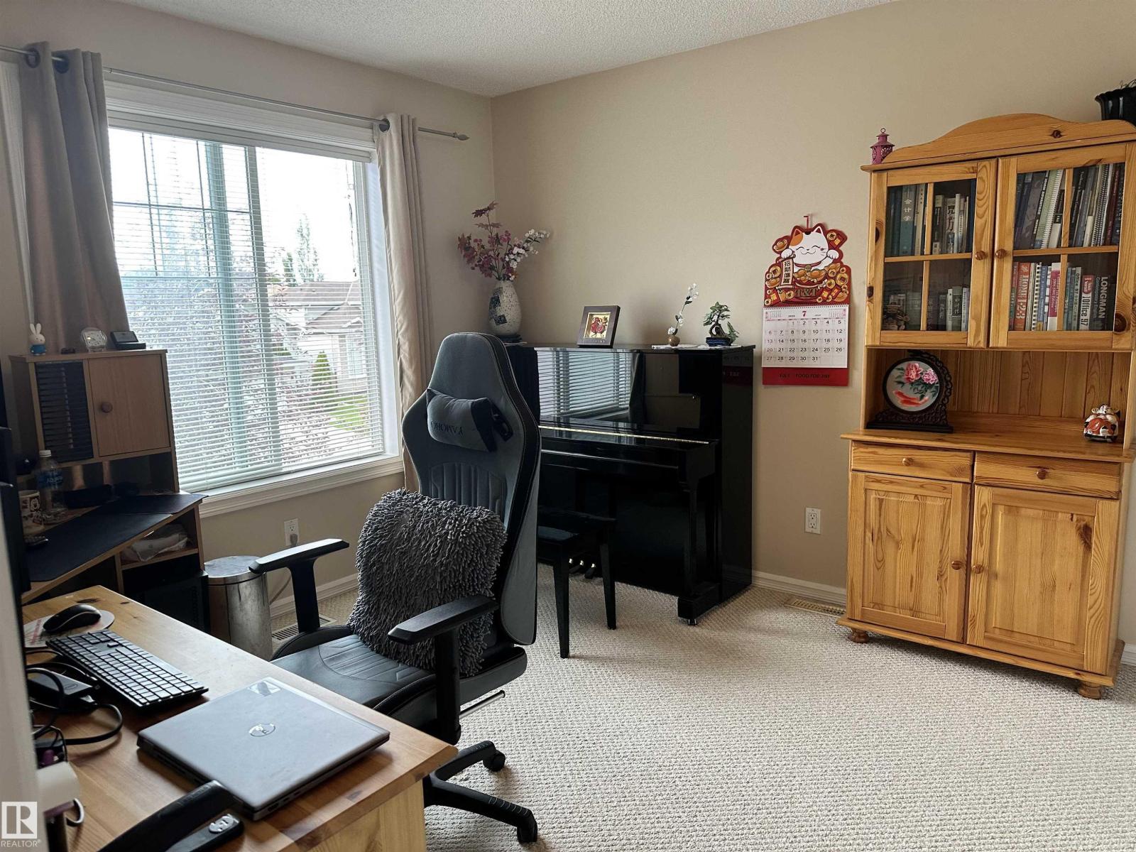 Photo 4 of 4619 151 Av Nw, Edmonton AB