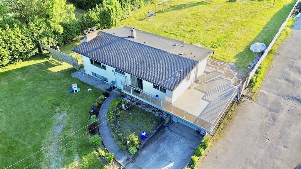 Photo 3 of 1863 264 Street, Langley BC