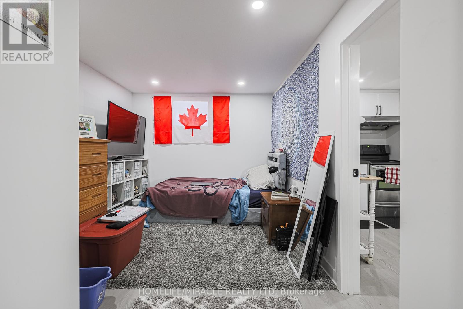 Photo 33 of 88 Inniswood Drive, Toronto ON