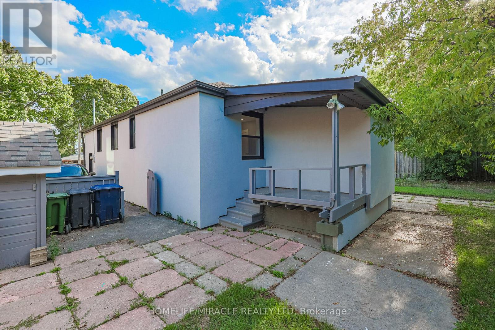 Photo 37 of 88 Inniswood Drive, Toronto ON
