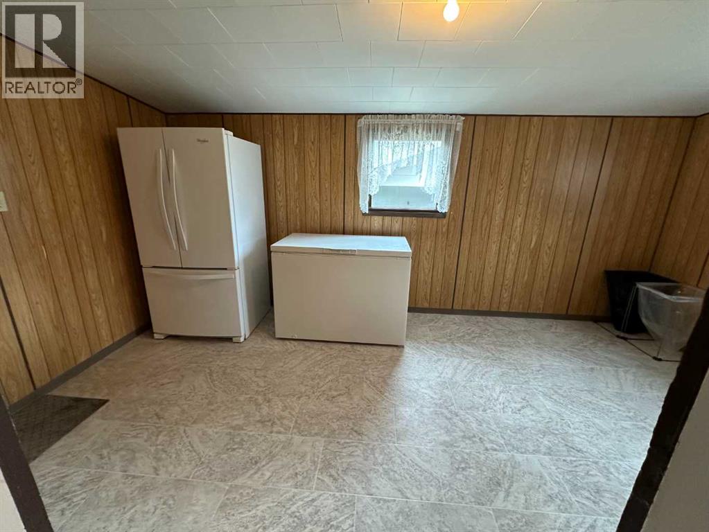 Photo 24 of 5402 57 Street, Taber AB
