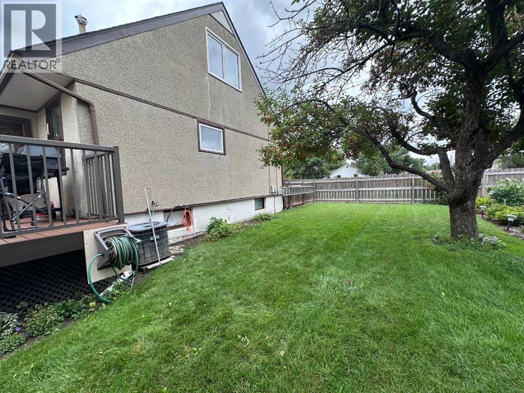 Photo 13 of 5402 57 Street, Taber AB