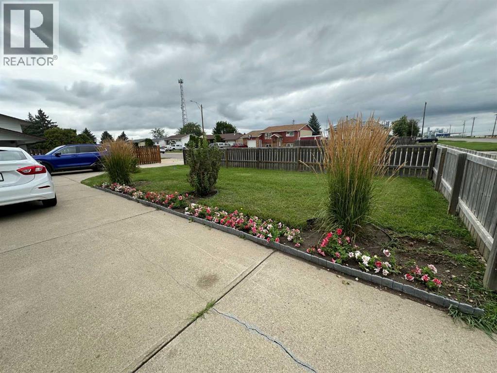 Photo 9 of 5402 57 Street, Taber AB
