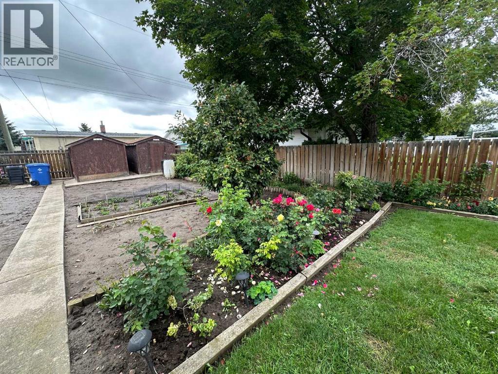 Photo 5 of 5402 57 Street, Taber AB