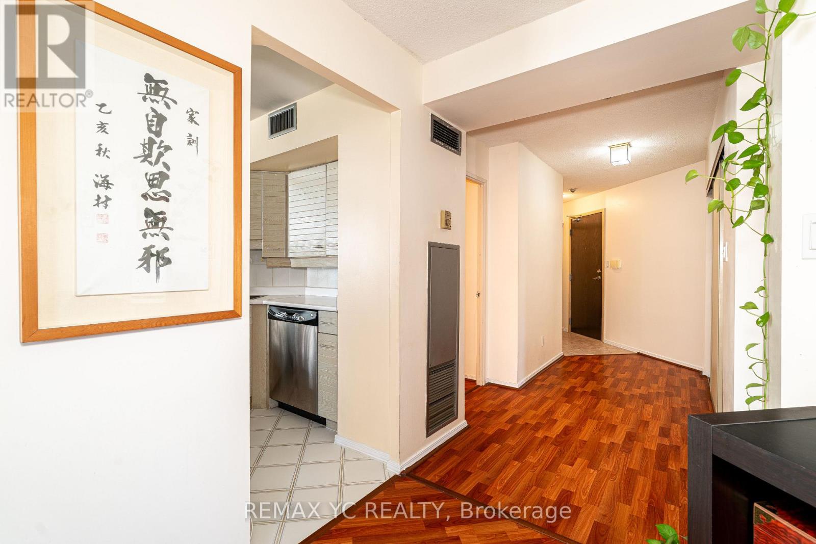 Photo 22 of 614 30 Greenfield Avenue, Toronto ON
