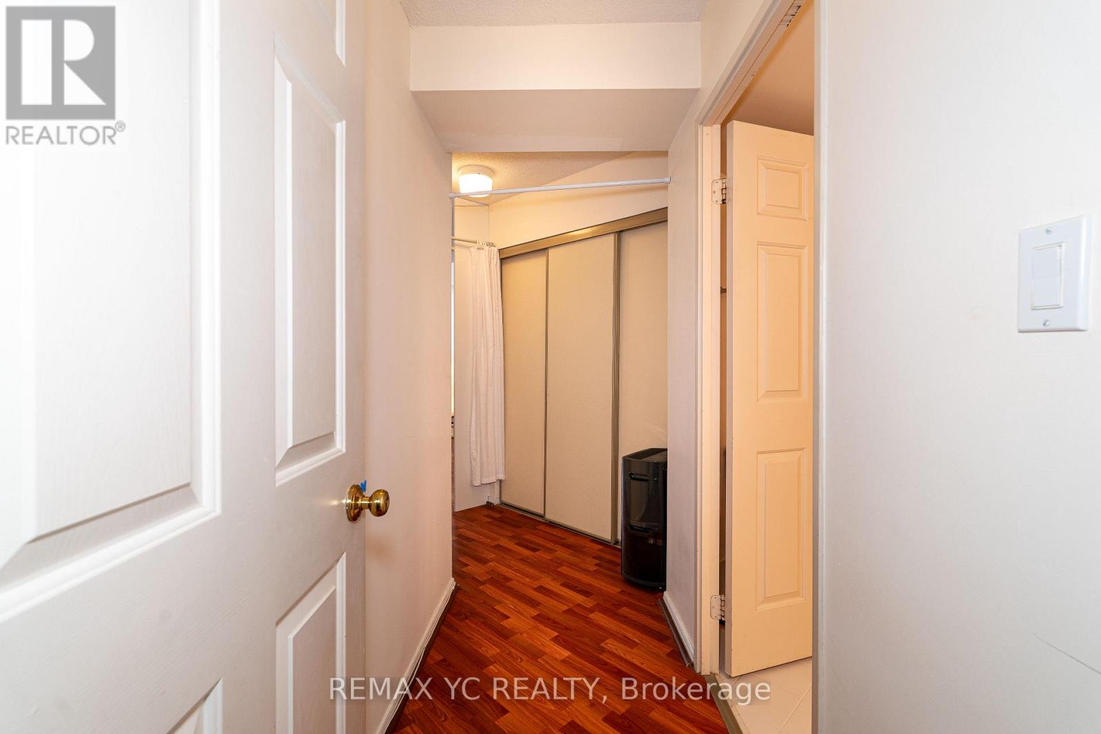 Photo 6 of 614 30 Greenfield Avenue, Toronto ON