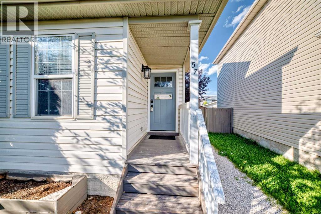 Photo 8 of 57 Martinvalley Way Ne, Calgary AB