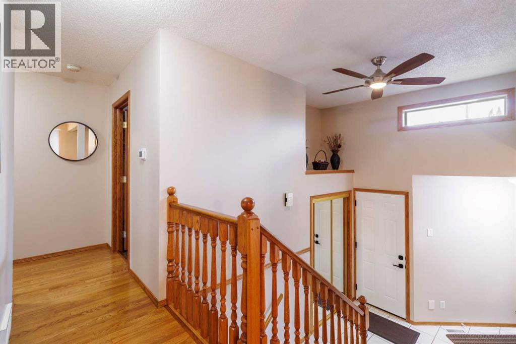 Photo 8 of 20 Macewan Ridge Gate Nw, Calgary AB