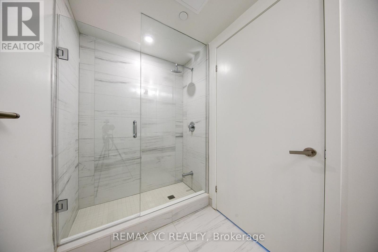 Photo 45 of 6606 138 Downes Street, Toronto ON