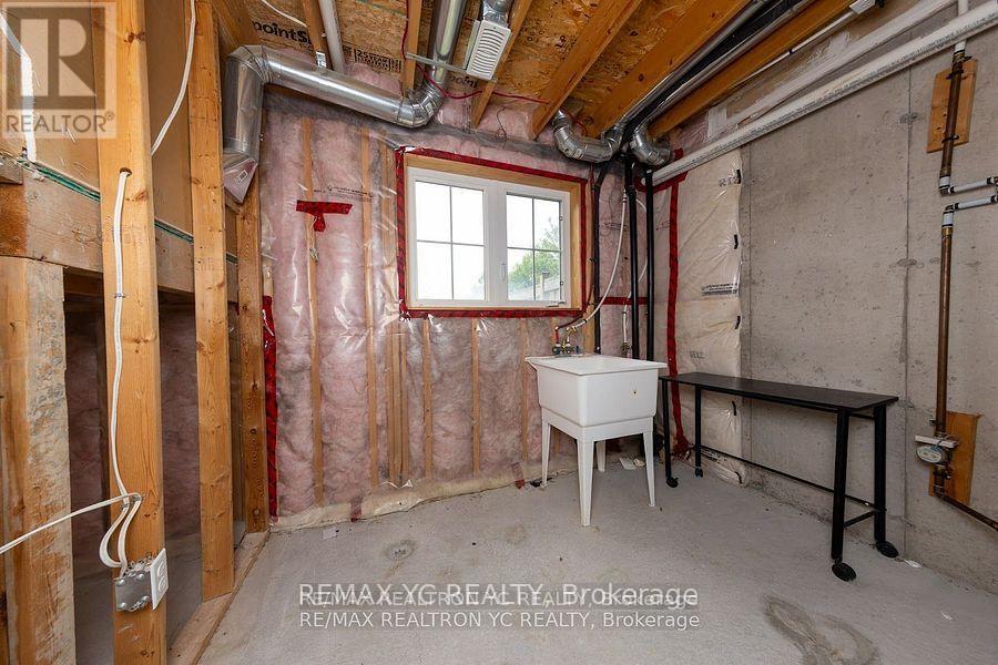 Photo 39 of 11 Reevesmere Lane, Ajax ON