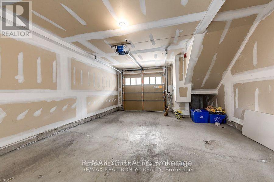 Photo 22 of 11 Reevesmere Lane, Ajax ON