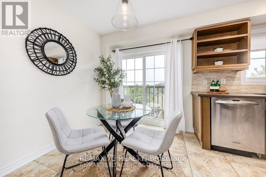 Photo 15 of 11 Reevesmere Lane, Ajax ON