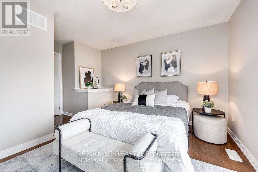 Photo 6 of 11 Reevesmere Lane, Ajax ON