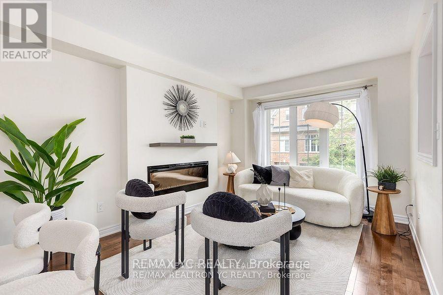 Photo 18 of 11 Reevesmere Lane, Ajax ON