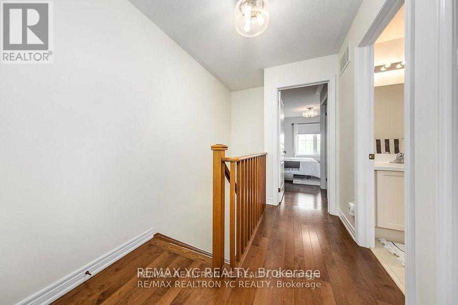 Photo 33 of 11 Reevesmere Lane, Ajax ON