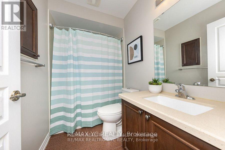Photo 13 of 11 Reevesmere Lane, Ajax ON