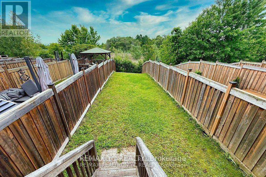 Photo 36 of 11 Reevesmere Lane, Ajax ON