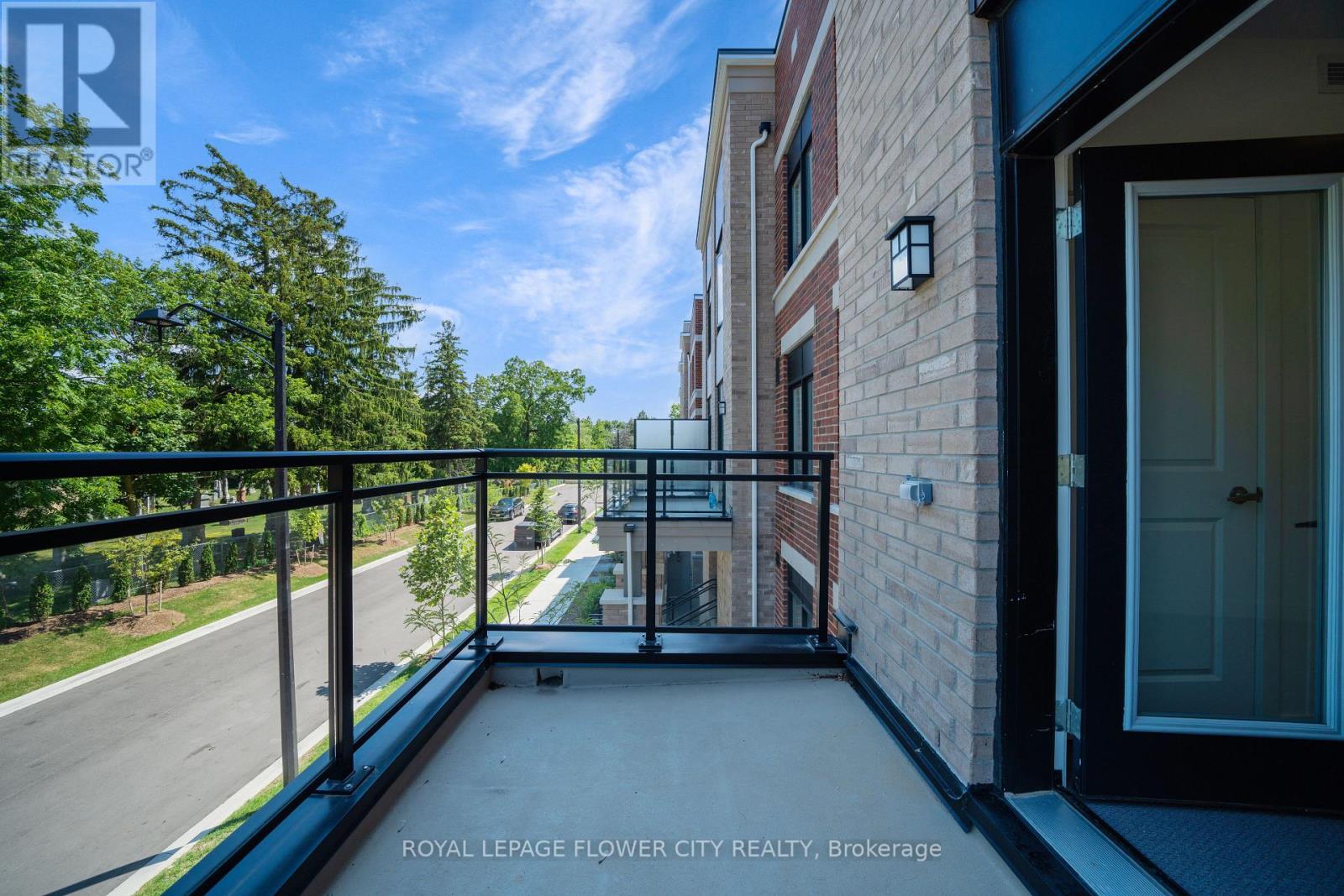 Photo 13 of 2304 58 Elizabeth Street S, Richmond Hill ON