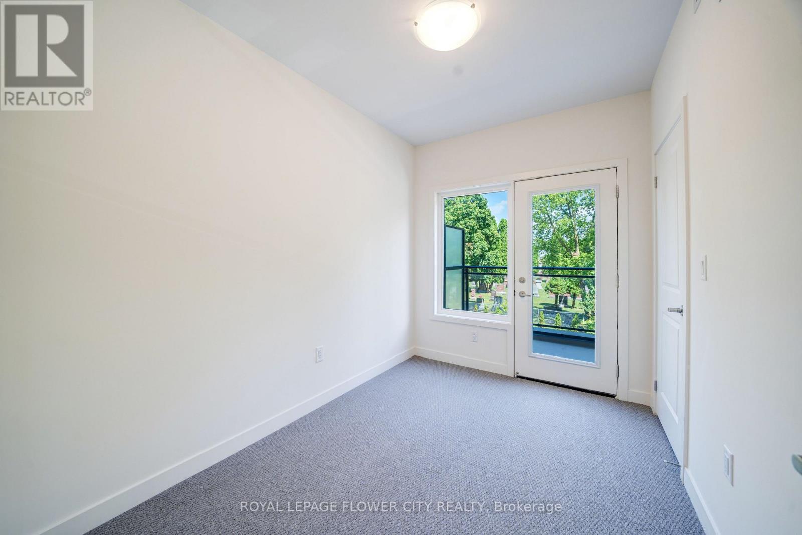 Photo 11 of 2304 58 Elizabeth Street S, Richmond Hill ON