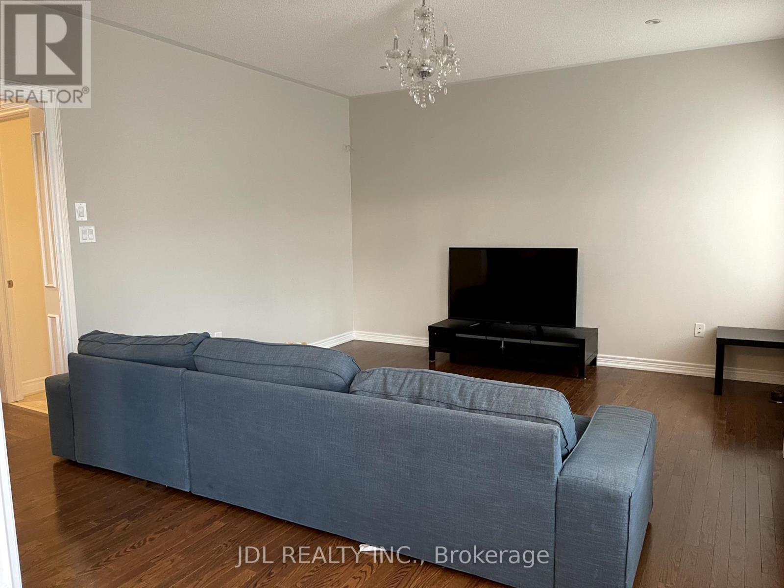 Photo 2 of 17 Kentland Street, Markham ON