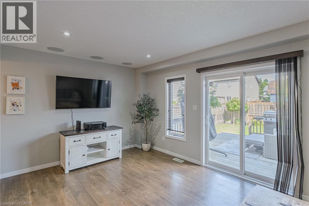 Photo 13 of 37 Trillium Way, Simcoe ON
