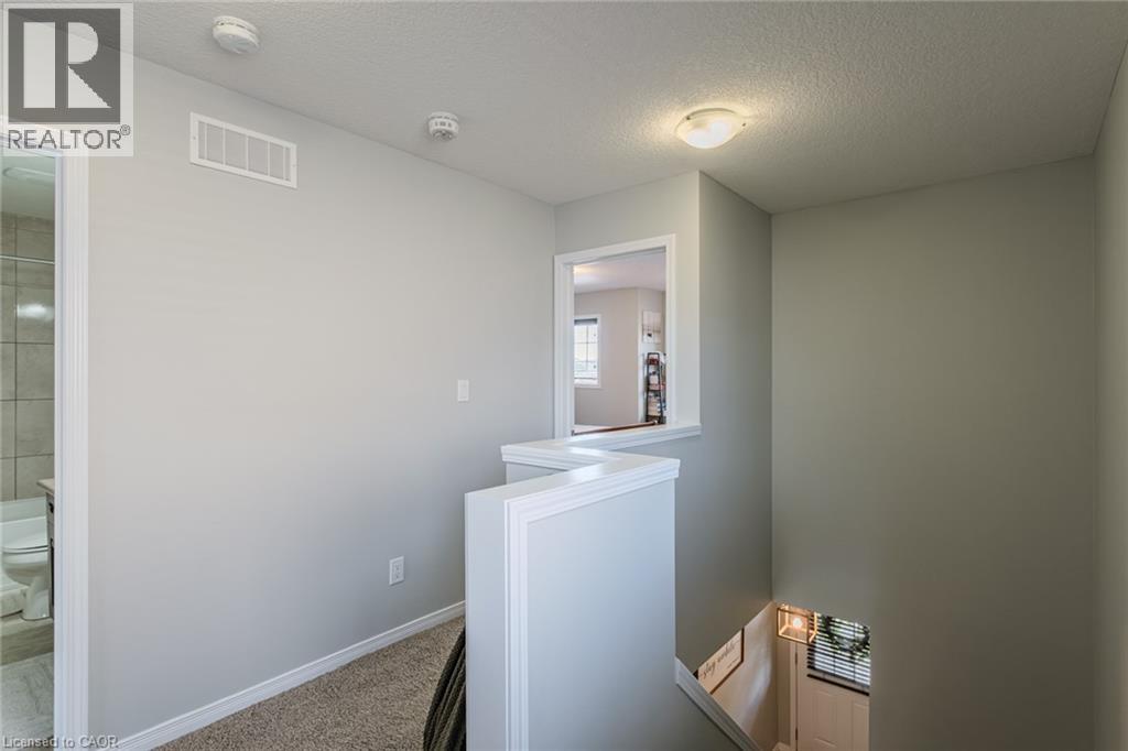 Photo 17 of 37 Trillium Way, Simcoe ON