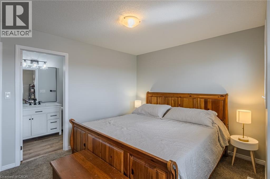 Photo 25 of 37 Trillium Way, Simcoe ON