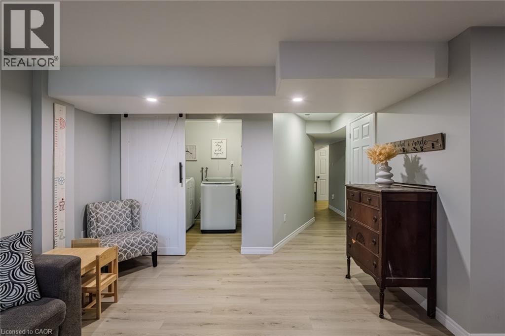 Photo 34 of 37 Trillium Way, Simcoe ON