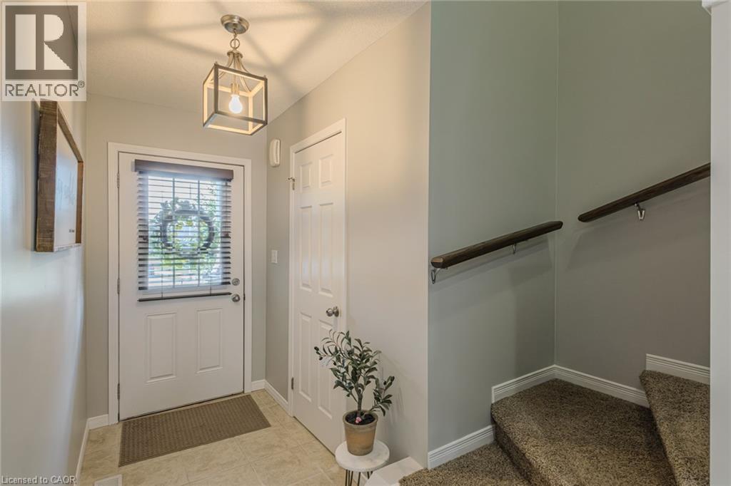 Photo 4 of 37 Trillium Way, Simcoe ON