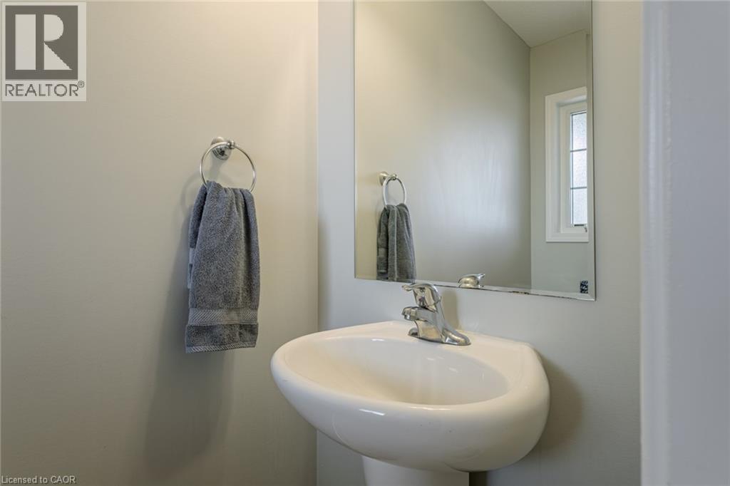 Photo 6 of 37 Trillium Way, Simcoe ON