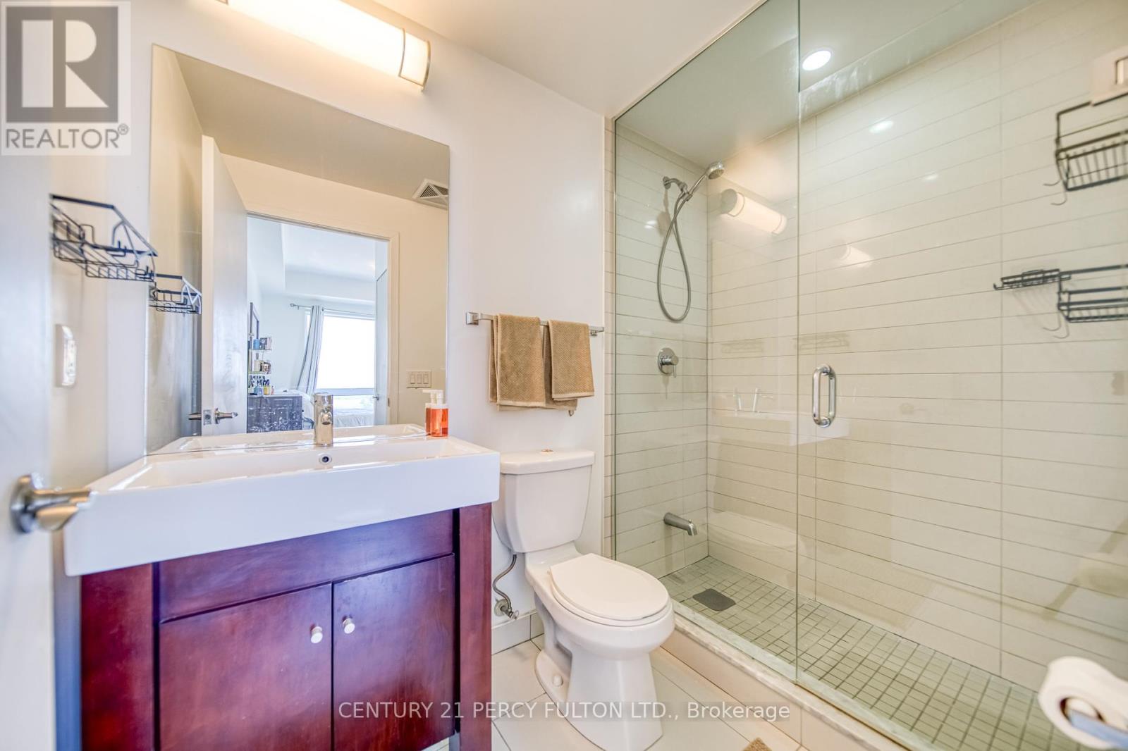 Photo 4 of 902 840 Queens Plate Drive, Toronto ON