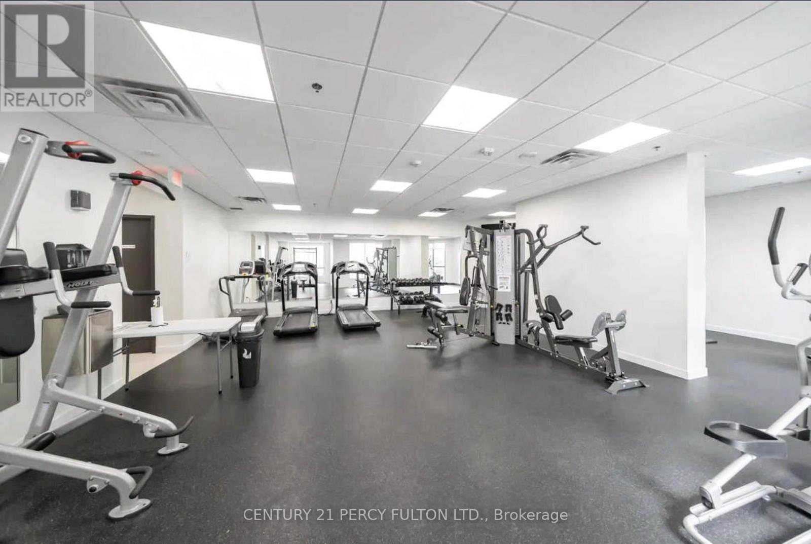 Photo 5 of 902 840 Queens Plate Drive, Toronto ON
