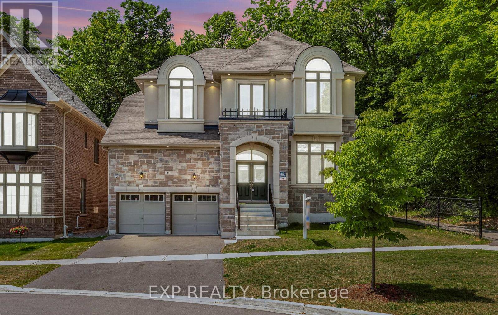 Photo 13 of 32 Daisy Meadow Crescent, Caledon ON