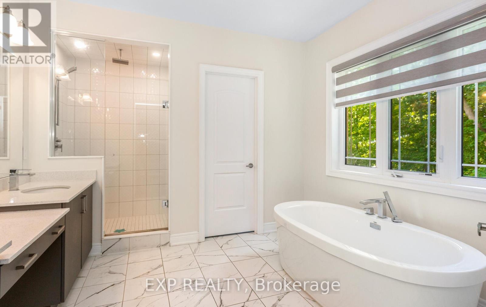 Photo 24 of 32 Daisy Meadow Crescent, Caledon ON