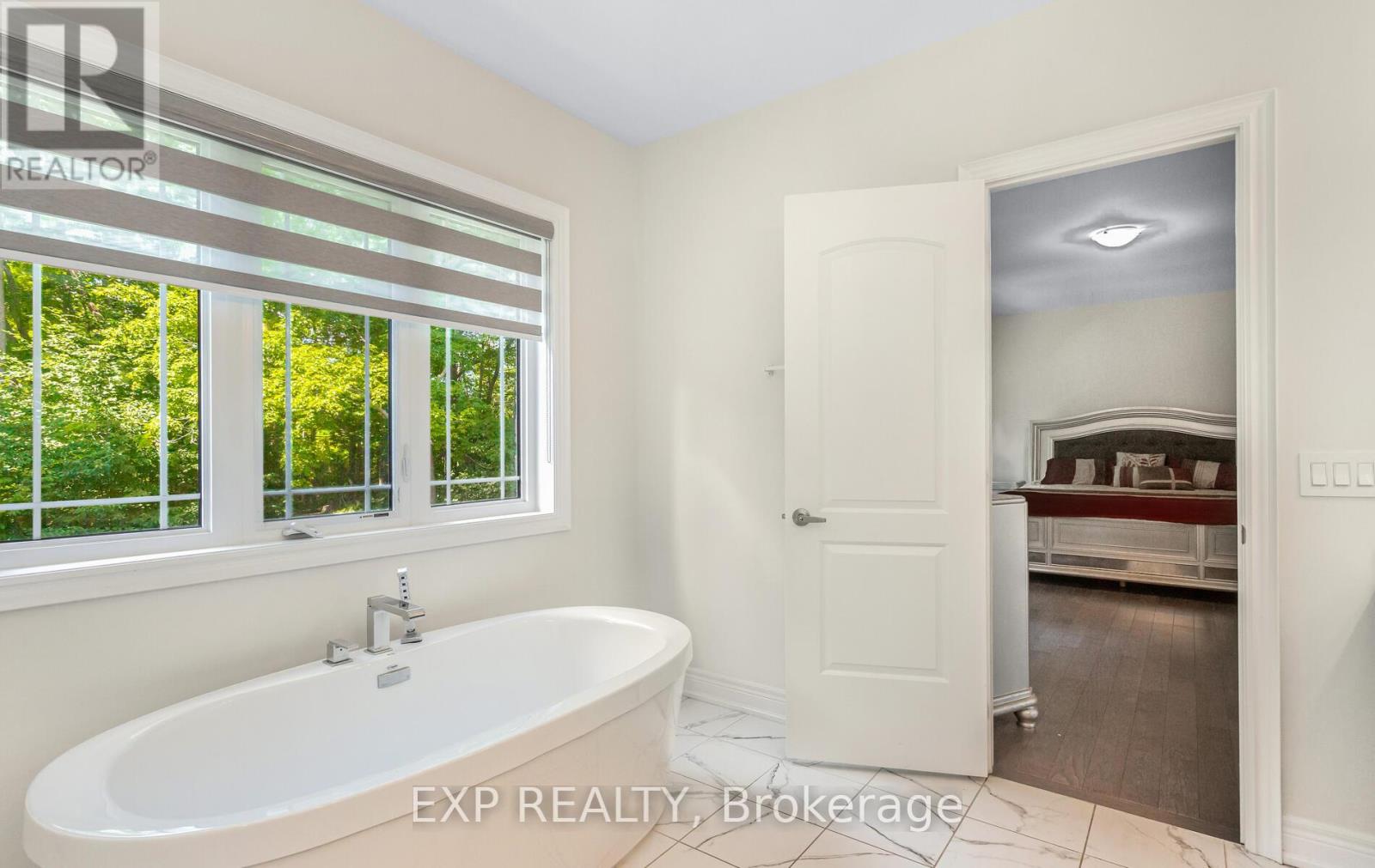 Photo 26 of 32 Daisy Meadow Crescent, Caledon ON