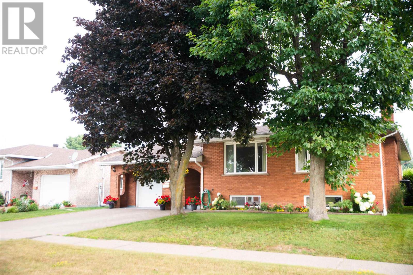 Photo 42 of 106 Johnson Ave, Sault Ste Marie ON