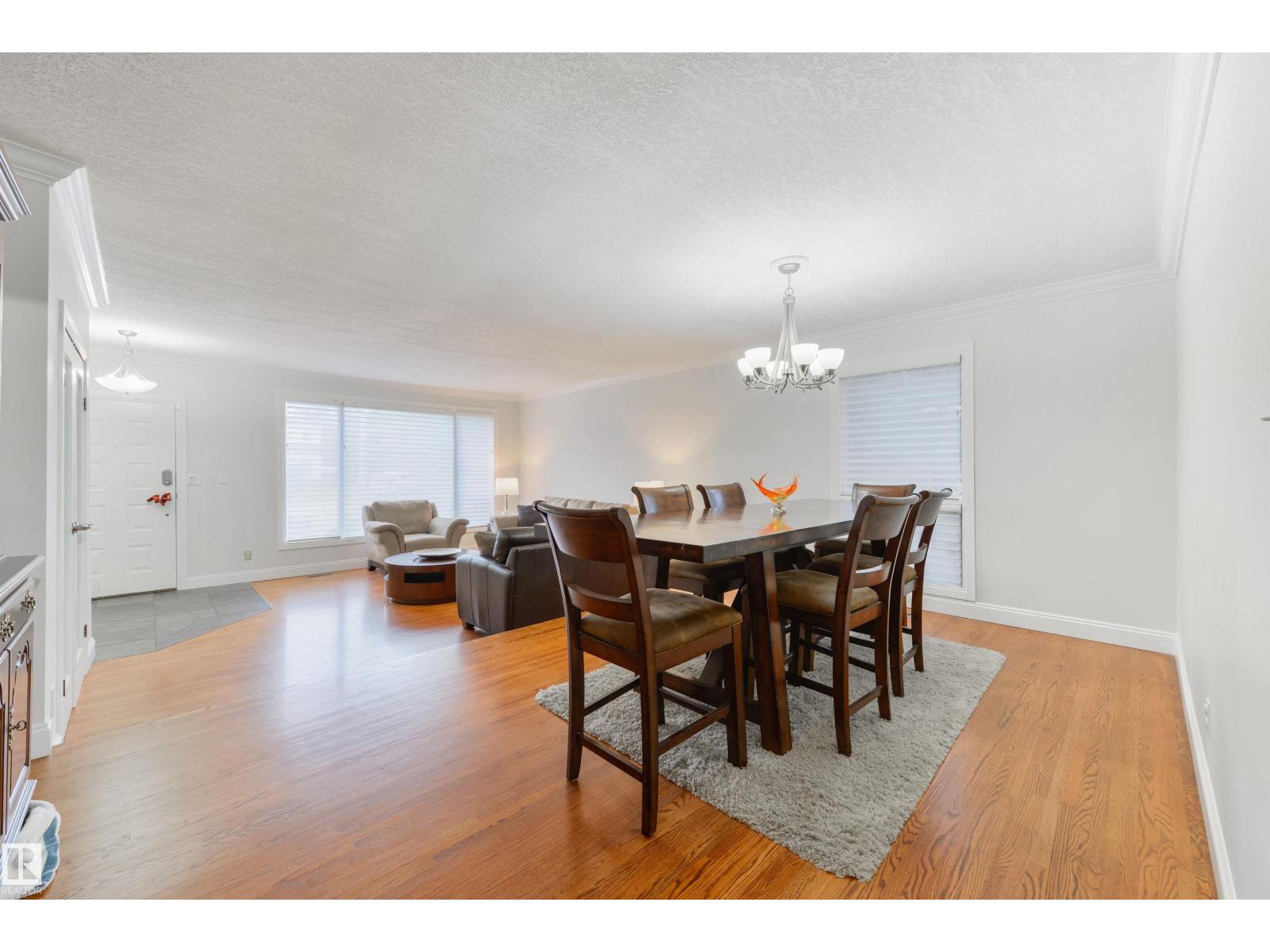 Photo 13 of 256 Westridge Rd Nw, Edmonton AB