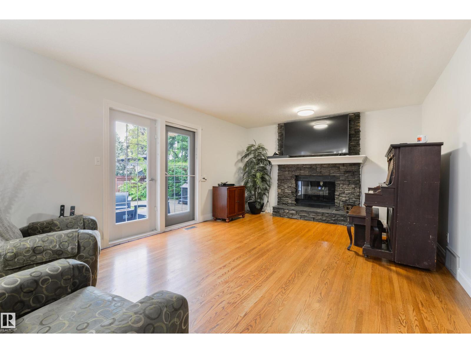 Photo 28 of 256 Westridge Rd Nw, Edmonton AB