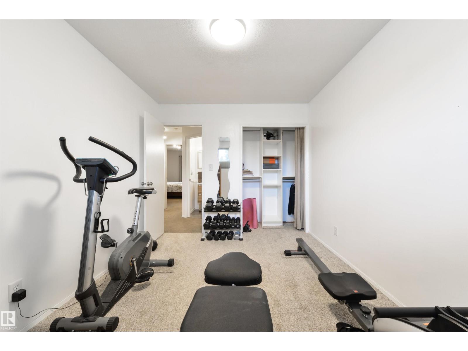 Photo 4 of 256 Westridge Rd Nw, Edmonton AB